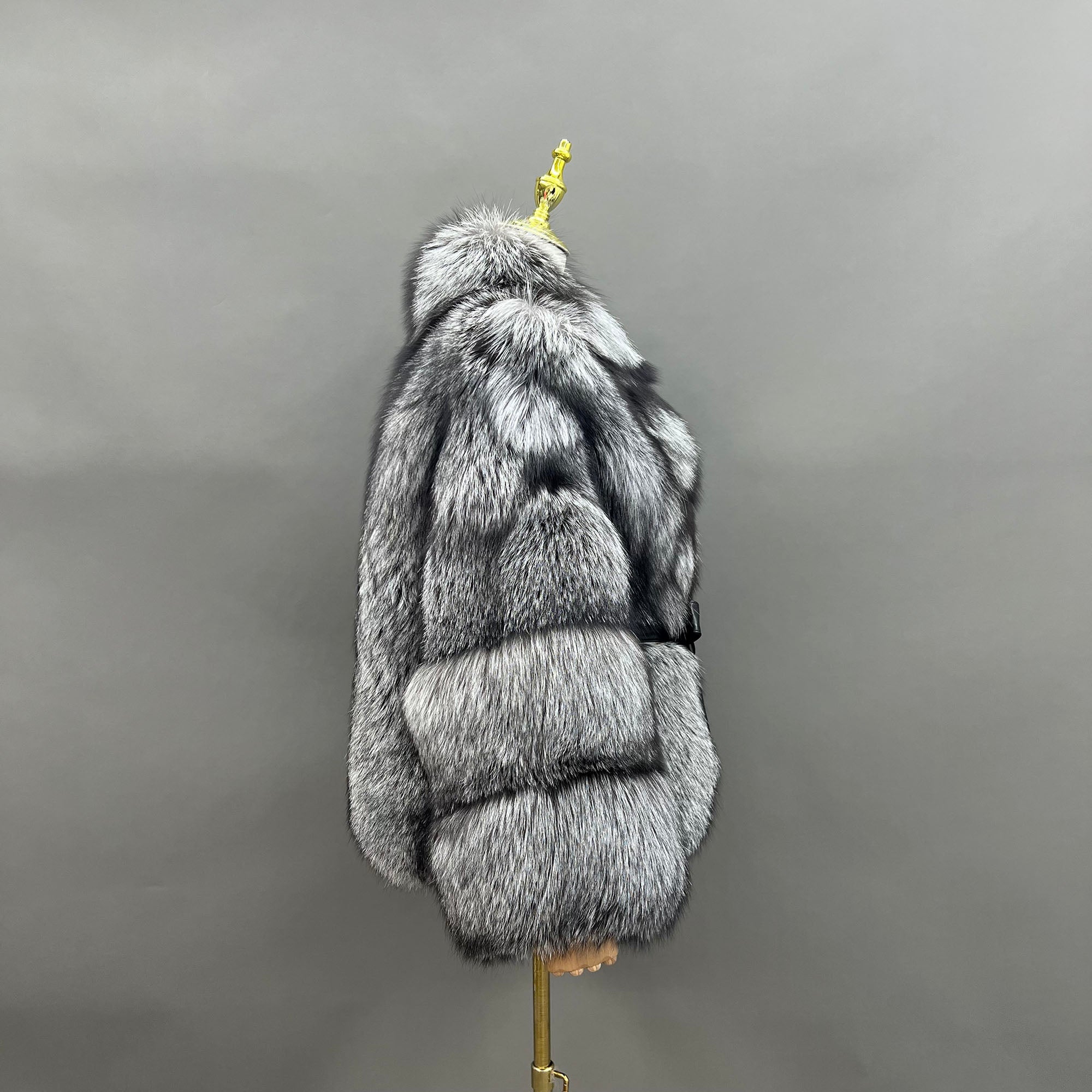 Women's Silver Fox Fur Oversized Cropped Jacket - Side View, Silver Fox