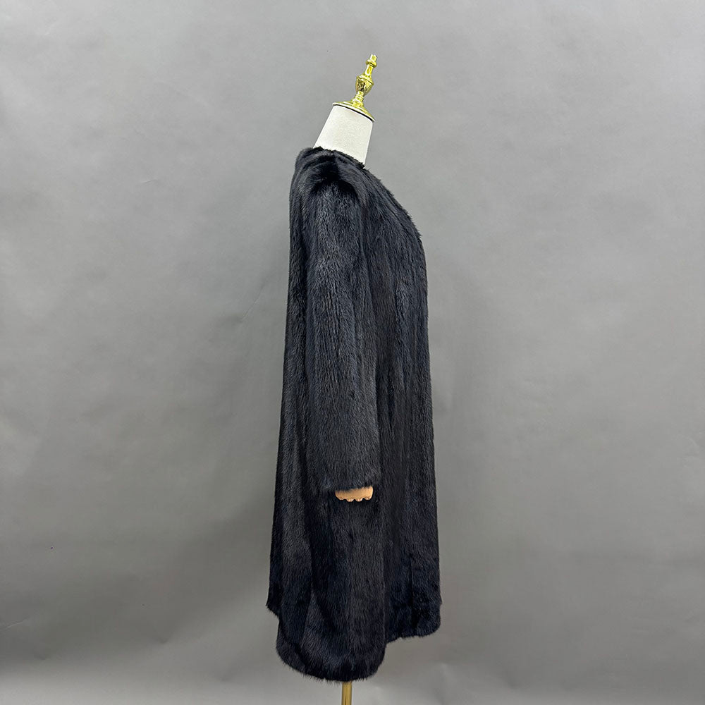Women's Real Mink Fur Coat - Collar Detail Close-up